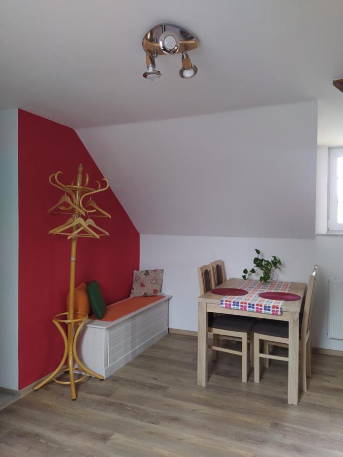 Podkrovni Apartman Pololan U Rybnika Nova Ves  Exterior photo